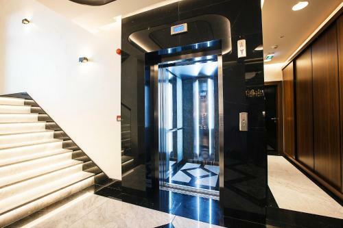 Sky Hotel