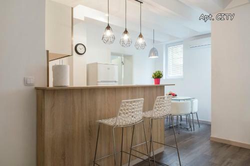 Apartamento City Holliday Lux