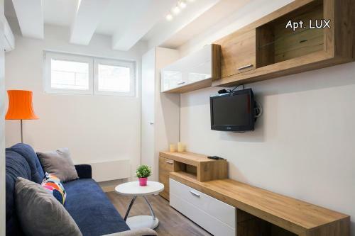 Apartamento City Holliday Lux