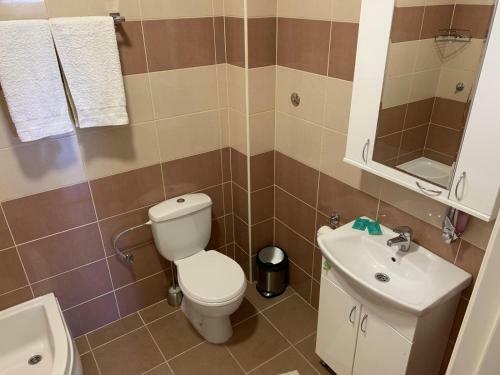 Airport View Apartment