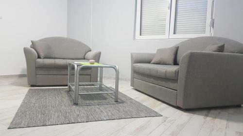 Airport View Apartment