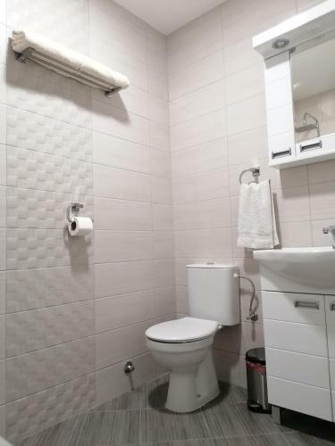 Airport View Apartment