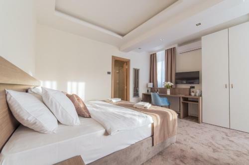 M House Bed And Breakfast
