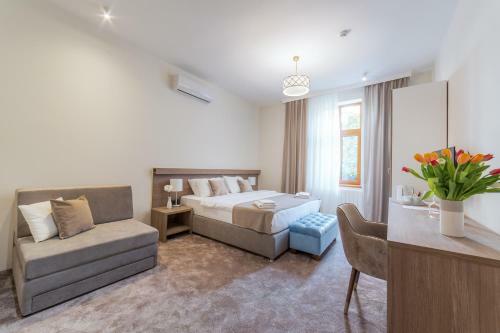 M House Bed And Breakfast