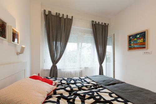 Belgrade Center Apartment Slavija Square