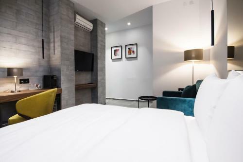 The Location Hotel