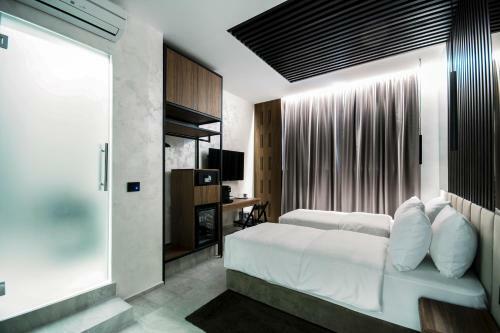 The Location Hotel