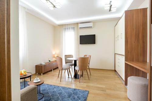 Prime Hotel Garni