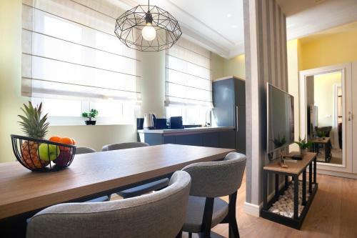 Aparthotel Dj City Vista Luxury Apartments