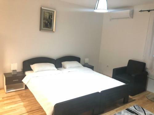 Airport Rest Apartments