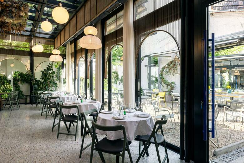 Pavilion Social Club & Hotel
