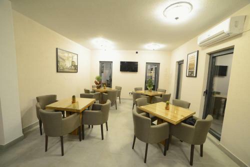 Hotel Vir Villa