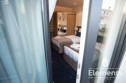 Hotel Elements