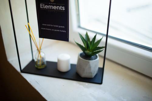 Hotel Elements