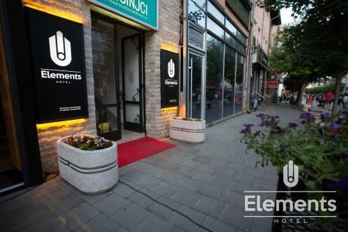 Hotel Elements