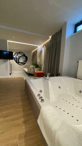 Hostal Korpa Spa Rooms