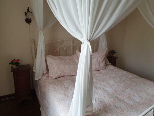 Hotel Schulhoff, Castle And Winery