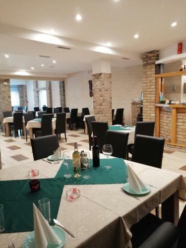 Motel Va? Kutak - Sobe Lux Za Izdavanje