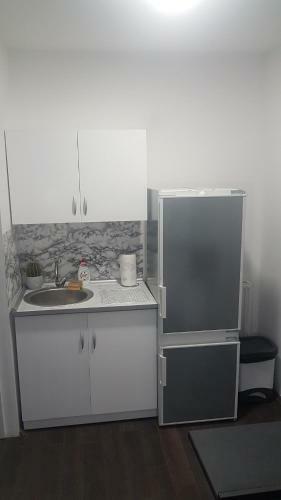 Apartamento Rent A Room Aleksic