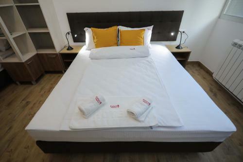 Bed & Breakfast Palace Megdan