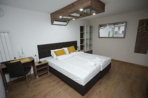Bed & Breakfast Palace Megdan