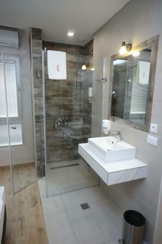 Bed & Breakfast Palace Megdan