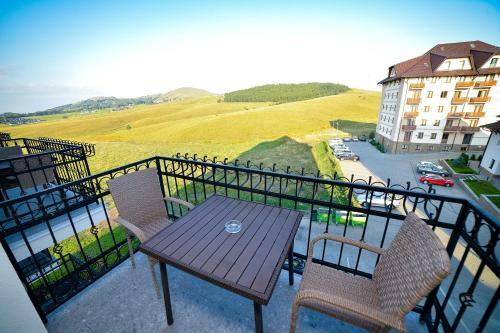 Aparthotel Adonis Resort & Spa