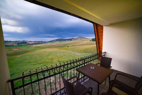 Aparthotel Adonis Resort & Spa