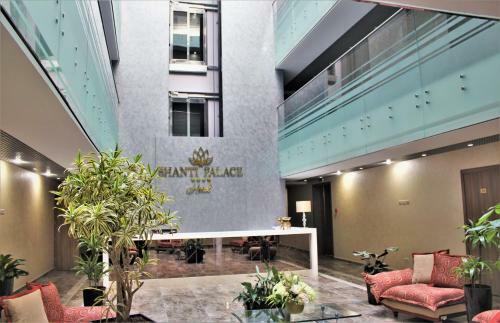 Shanti Palace Aparthotel
