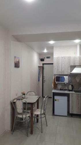 Apart Resident "provans"