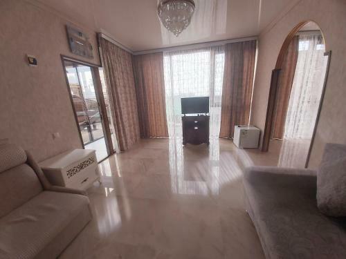 Hostal ??????