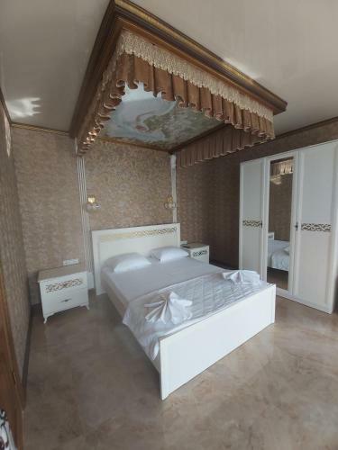 Hostal ??????