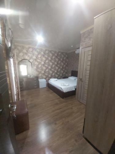 Hostal ??????