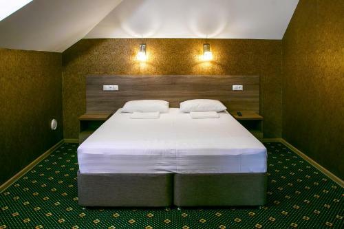 Hotel ????