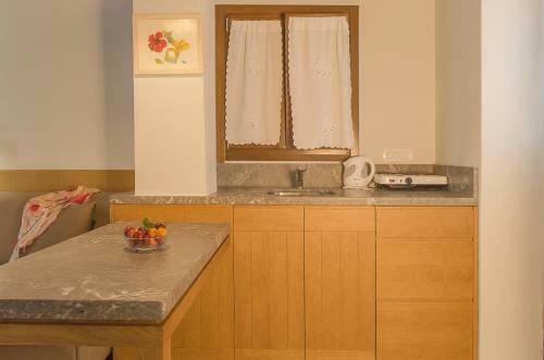 Hostal Kalypso Studios & Rooms