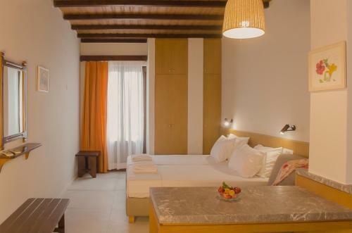 Hostal Kalypso Studios & Rooms