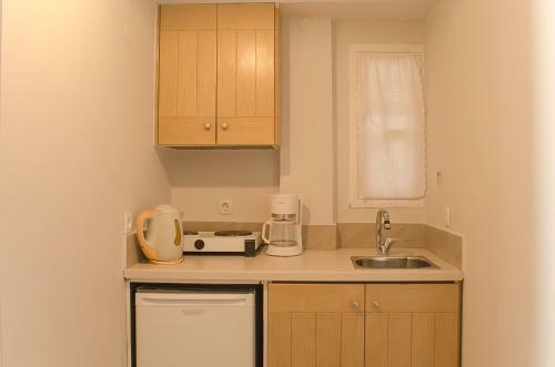 Hostal Kalypso Studios & Rooms