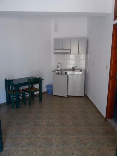 Hostal Galini Studios
