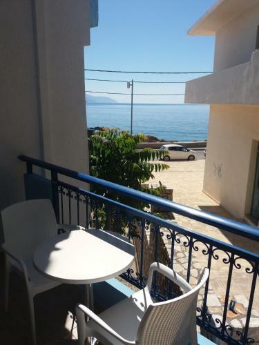 Hostal Galini Studios
