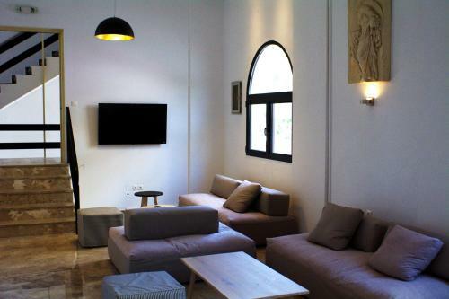 Polydoros Hotel Apartments