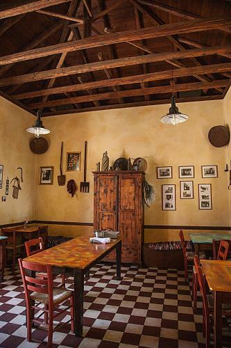 Christos Place
