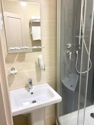 Hotel ????????? "????????"