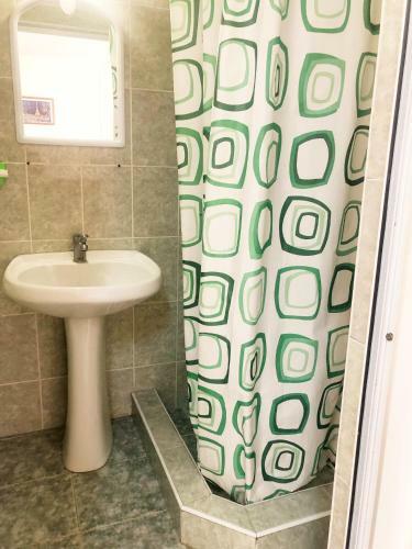 Hostal Anastas Guest House