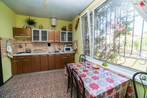 Hostal Svetlana Guest House