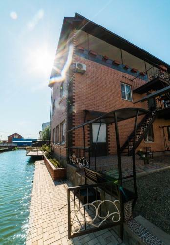 Hostal Svetlana Guest House