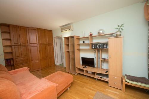 Apartment On Lenina 98