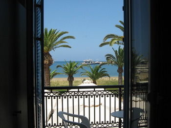 Hostal The Sea Front Rent Rooms
