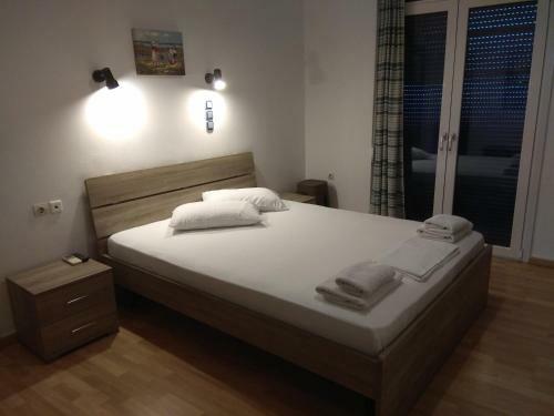The Sea Front Studios & Apartments