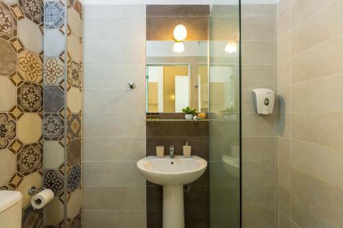 Aparthotel Yacinthos