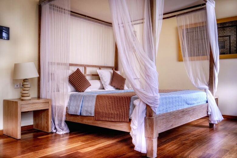 Leo Hotel